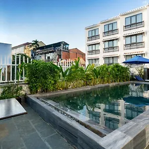 Aparthotel The Present River